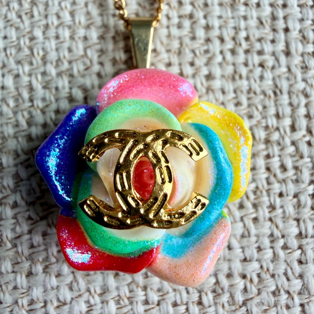 Upcycled Multicolor Flower Pendant Necklace